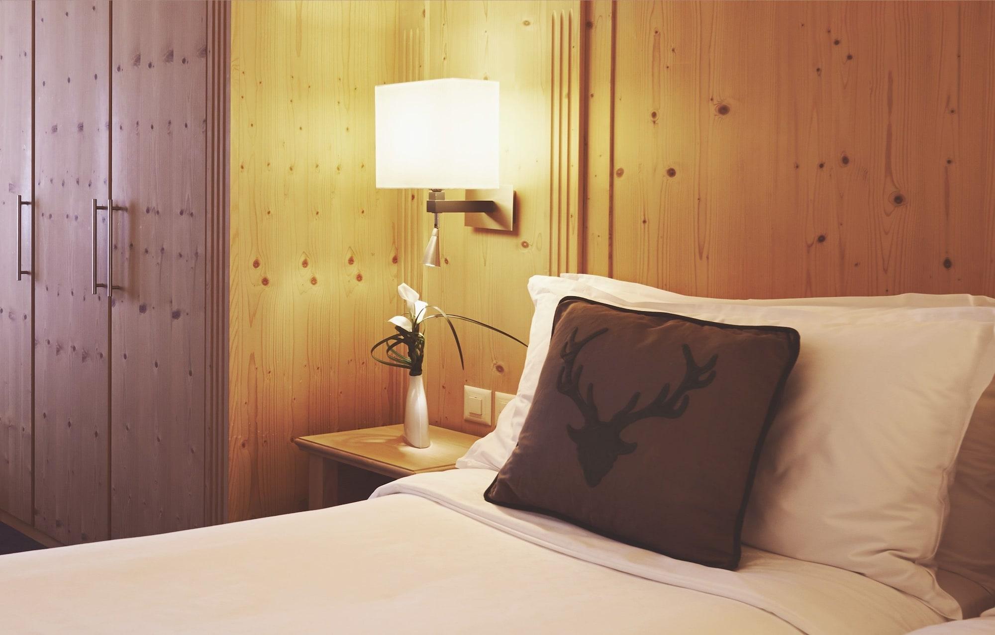 דאבוס Hotel Waldhuus מראה חיצוני תמונה