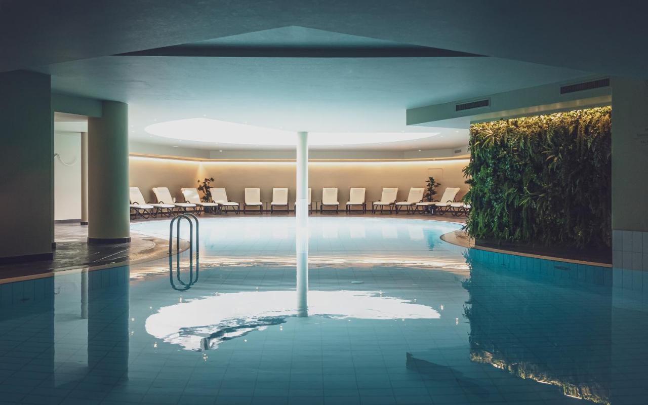 דאבוס Hotel Waldhuus מראה חיצוני תמונה