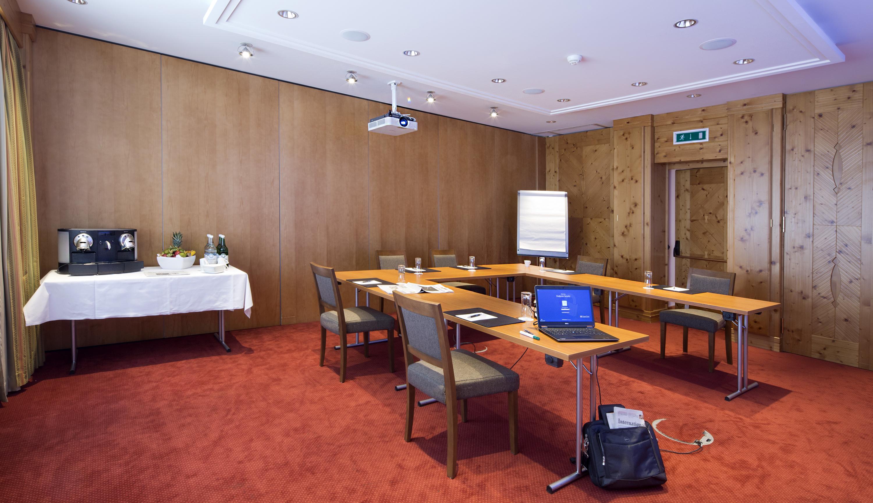 דאבוס Hotel Waldhuus מראה חיצוני תמונה