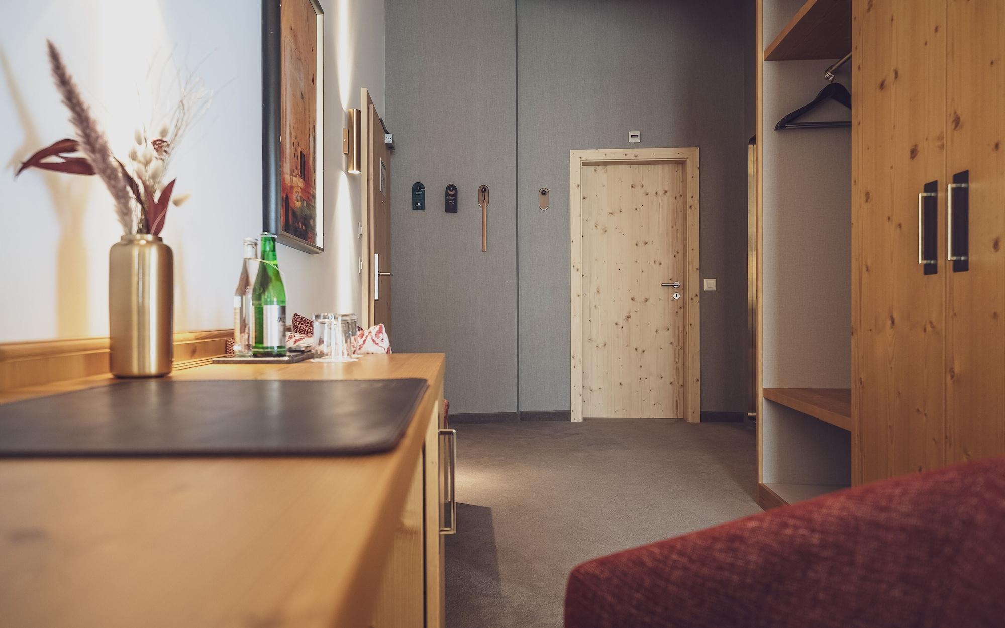דאבוס Hotel Waldhuus מראה חיצוני תמונה