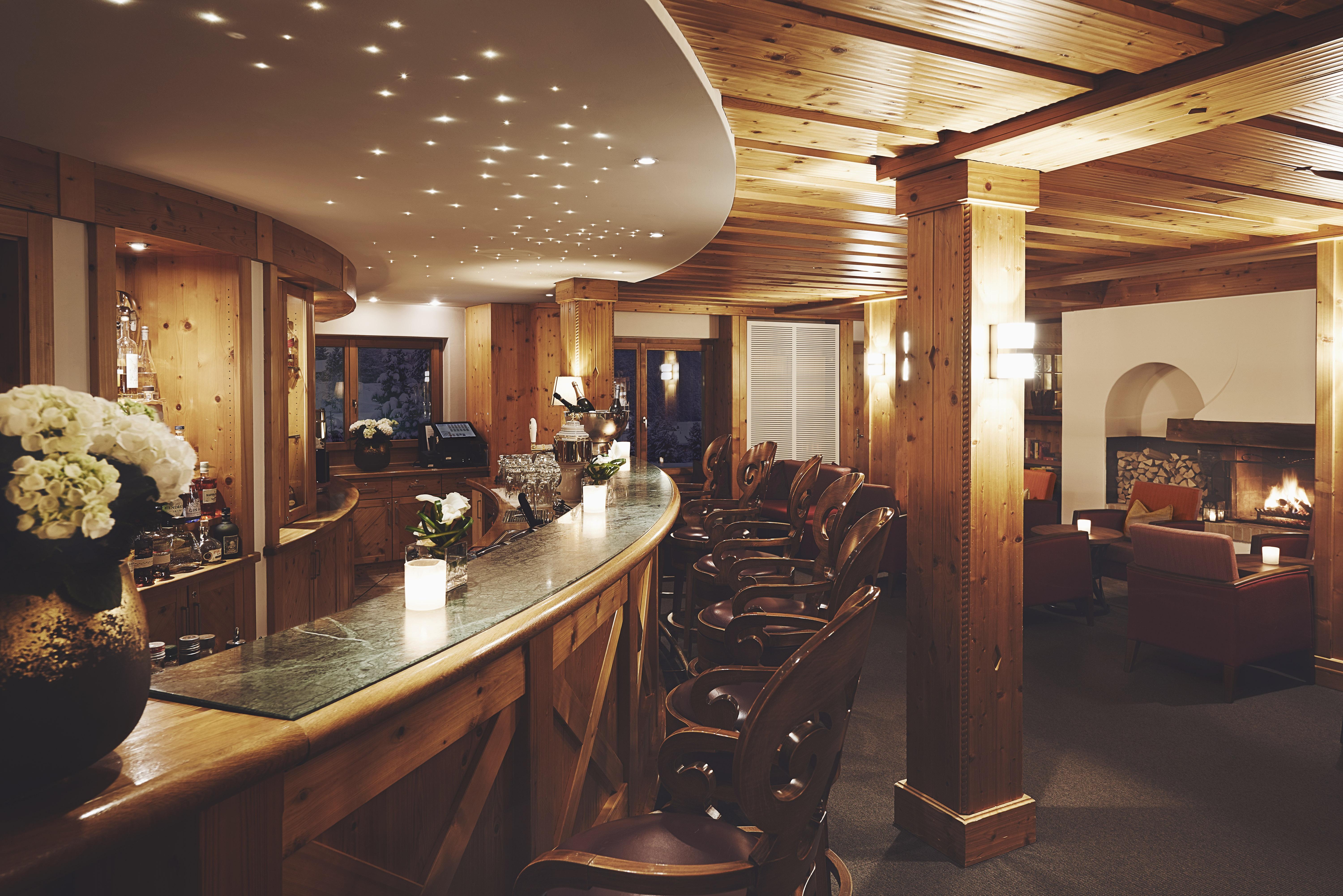 דאבוס Hotel Waldhuus מראה חיצוני תמונה