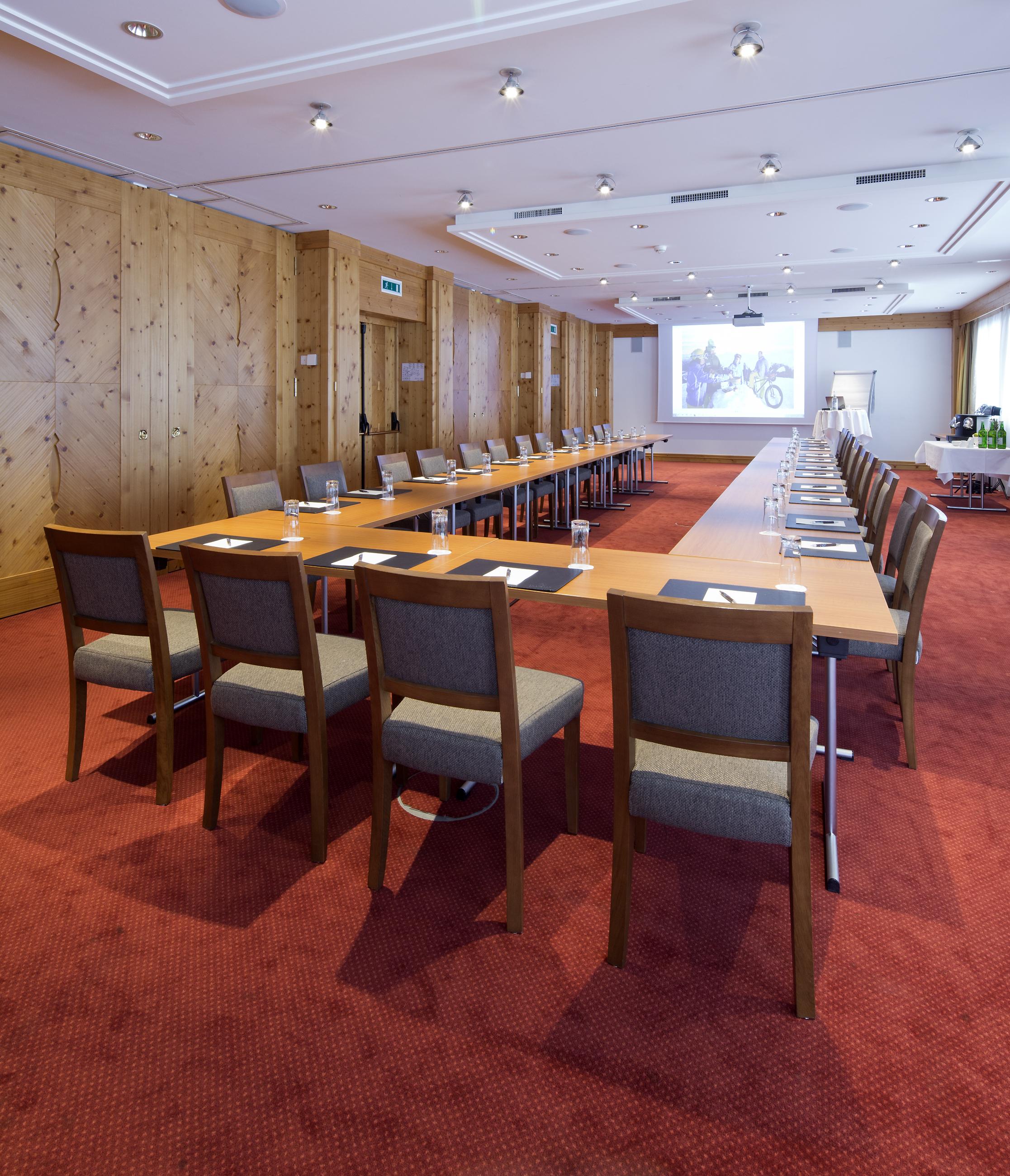 דאבוס Hotel Waldhuus מראה חיצוני תמונה